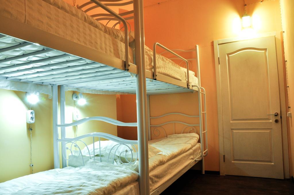 Garis Factory Hostel Kiev Rum bild